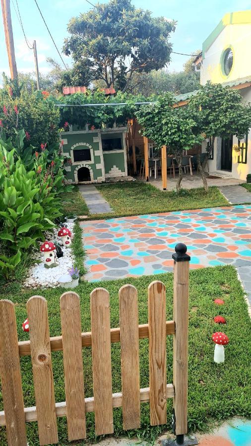 Lamprini'S Deluxe Studios لايميناس المظهر الخارجي الصورة